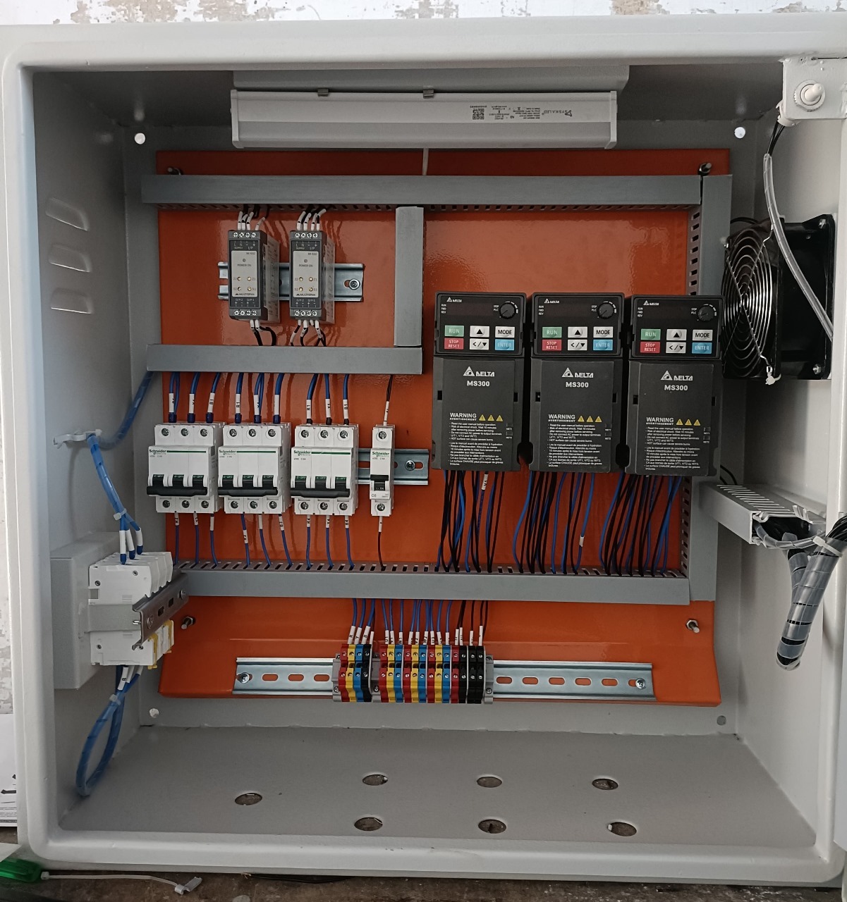 Three Phase Pressure Pump Control Panel - Base Material: Mild Steel