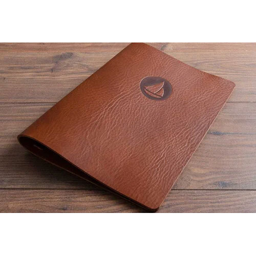 मुलायम चमड़े का मेनू फ़ोल्डर