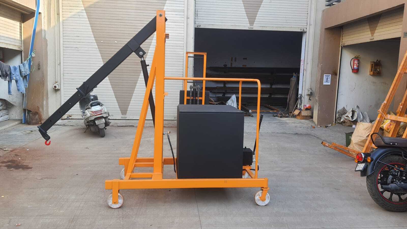 Yellow Hydraulic Electric Floor Crane