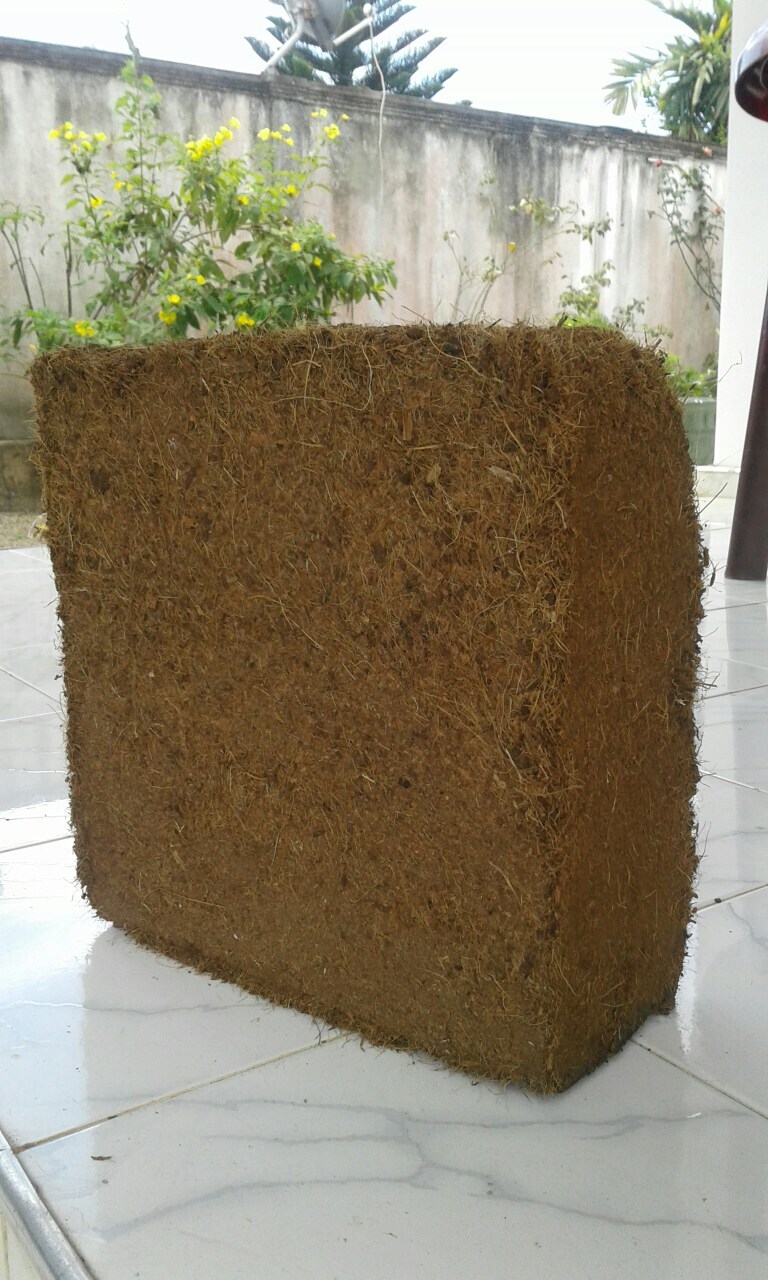 Coir Pith Block - Coconut Peat Material, Solid Physical Form, Normal Ph Level, Nil Moisture Content, Light Brown Color | Eco-friendly Grow Media For Soil Amendment And Hydroponic Gardens