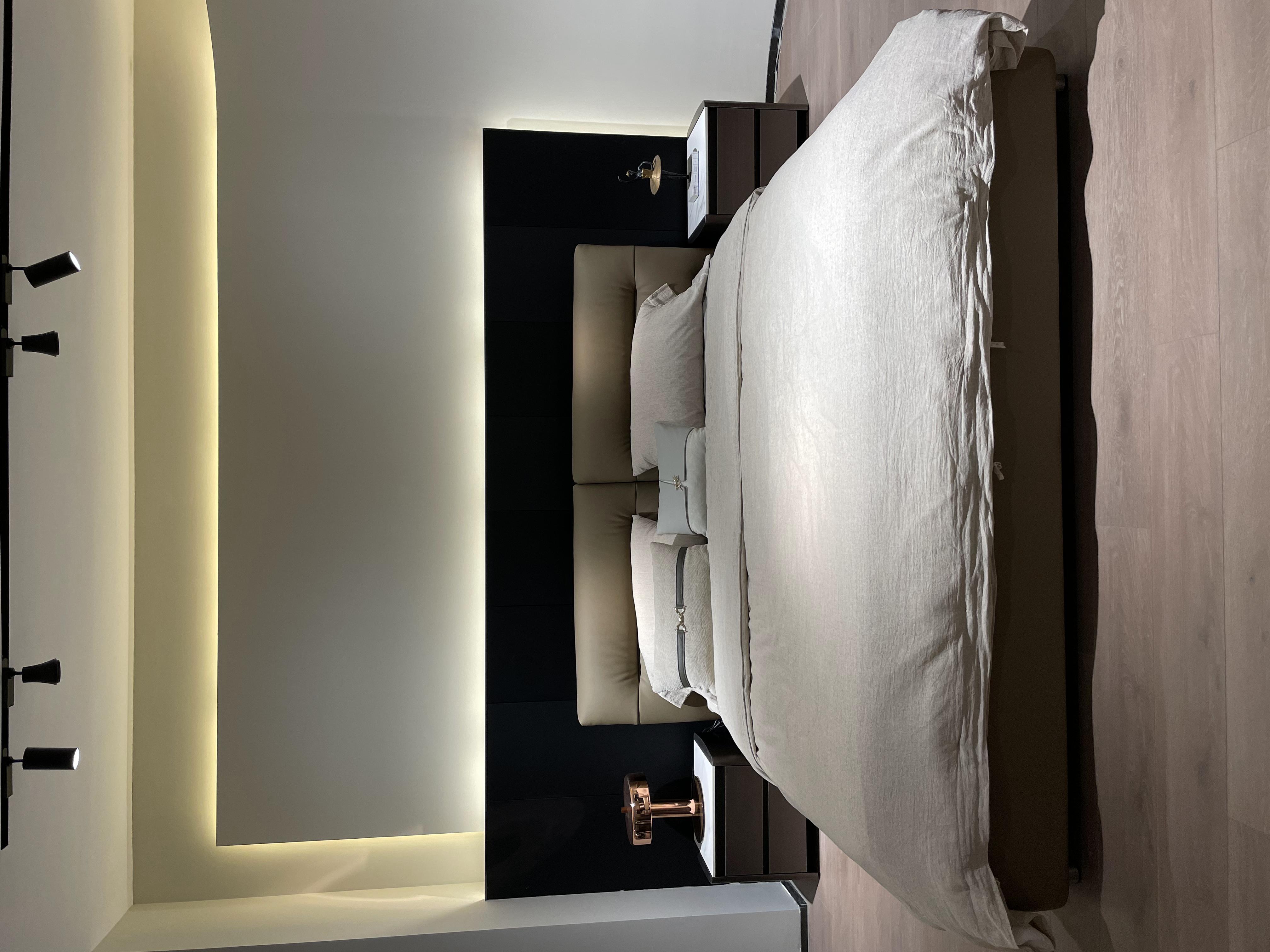 Leather Bed - Genuine Leather 231x212x100 Cm | Home Furniture With Storage Solution