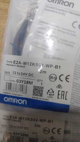 OMRON प्रॉक्सिमिटी सेंसर, E2A-M12KS02-WP-B1, E2A-S08LS01-WP-B1, E2FM-X10B1 2M