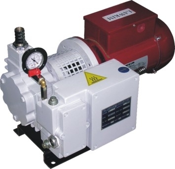 Steeliness Steel 25 M3/Hr Oil Lubricated Vacuum Pump