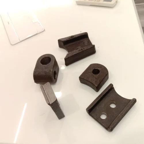 Forged Heat Treated Items - Alloy & Carbon Steel, Hardness: Hard | Application for Automotive Industry