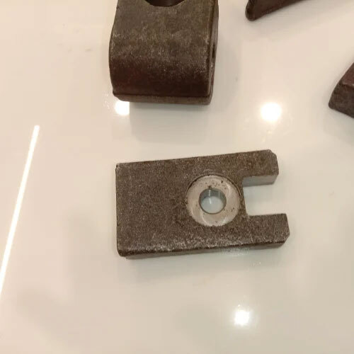 Forged Bracket Parts - Hard Alloy Carbon Steel | Industrial Application, Durable and Resilient Hardness for Enhanced Performance in Demanding Environments