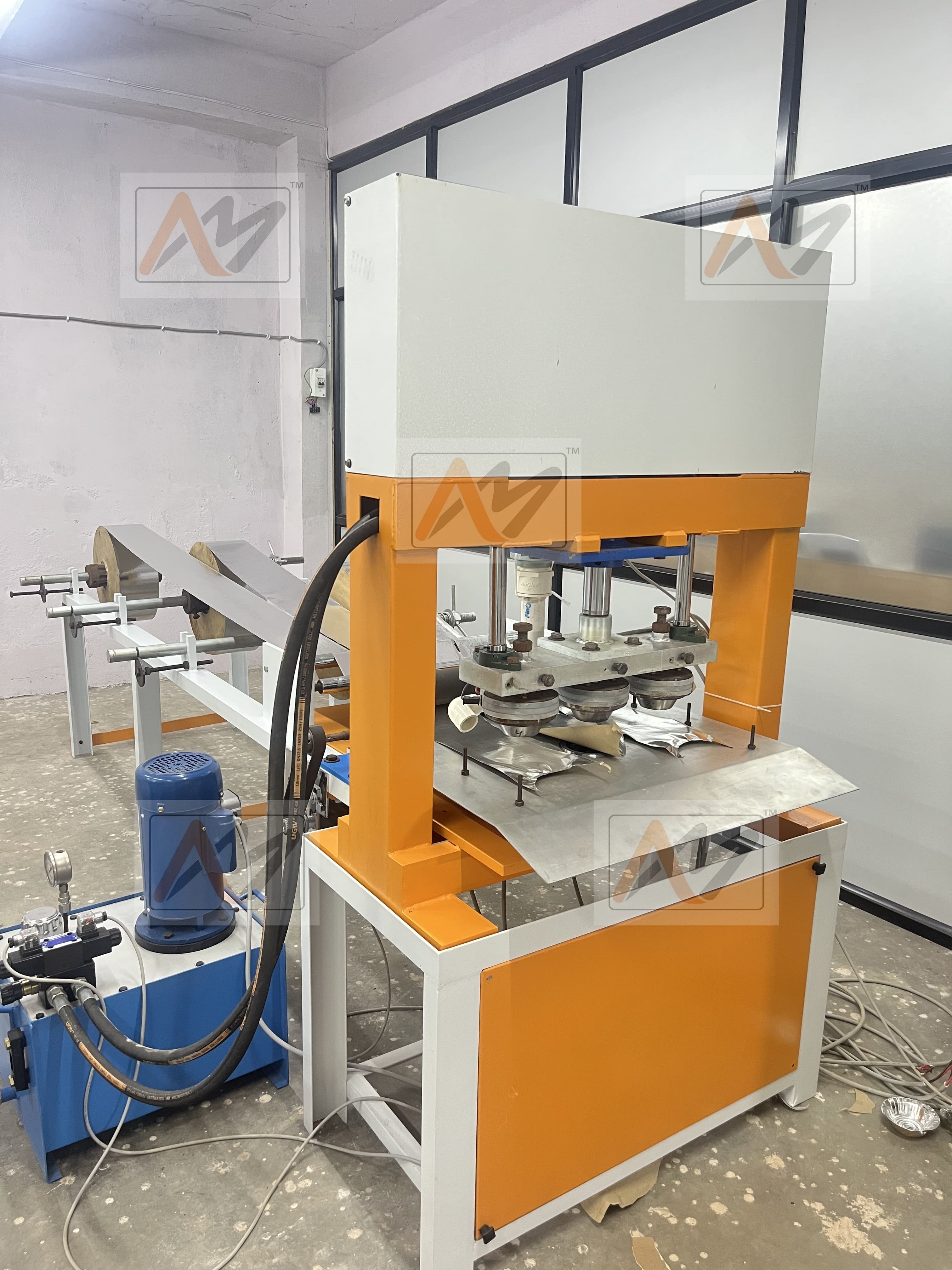 Paper Thali Making Machine - Automatic, 230v, 500kg Weight, Blue | 1 Year Warranty, No Computerized Features