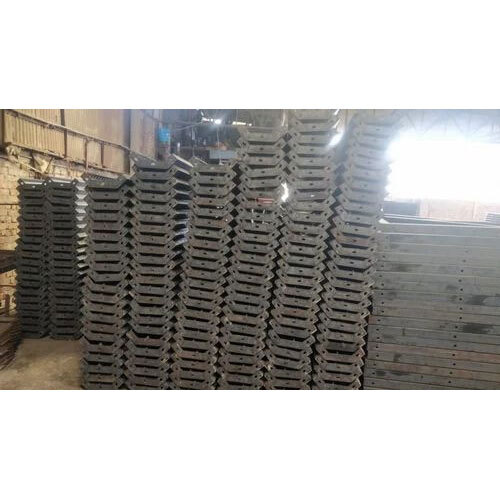 Scaffolding Shuttering Shoulder - Steel Material, Durable Design For Versatile Scaffolding Applications In Various Construction Projects