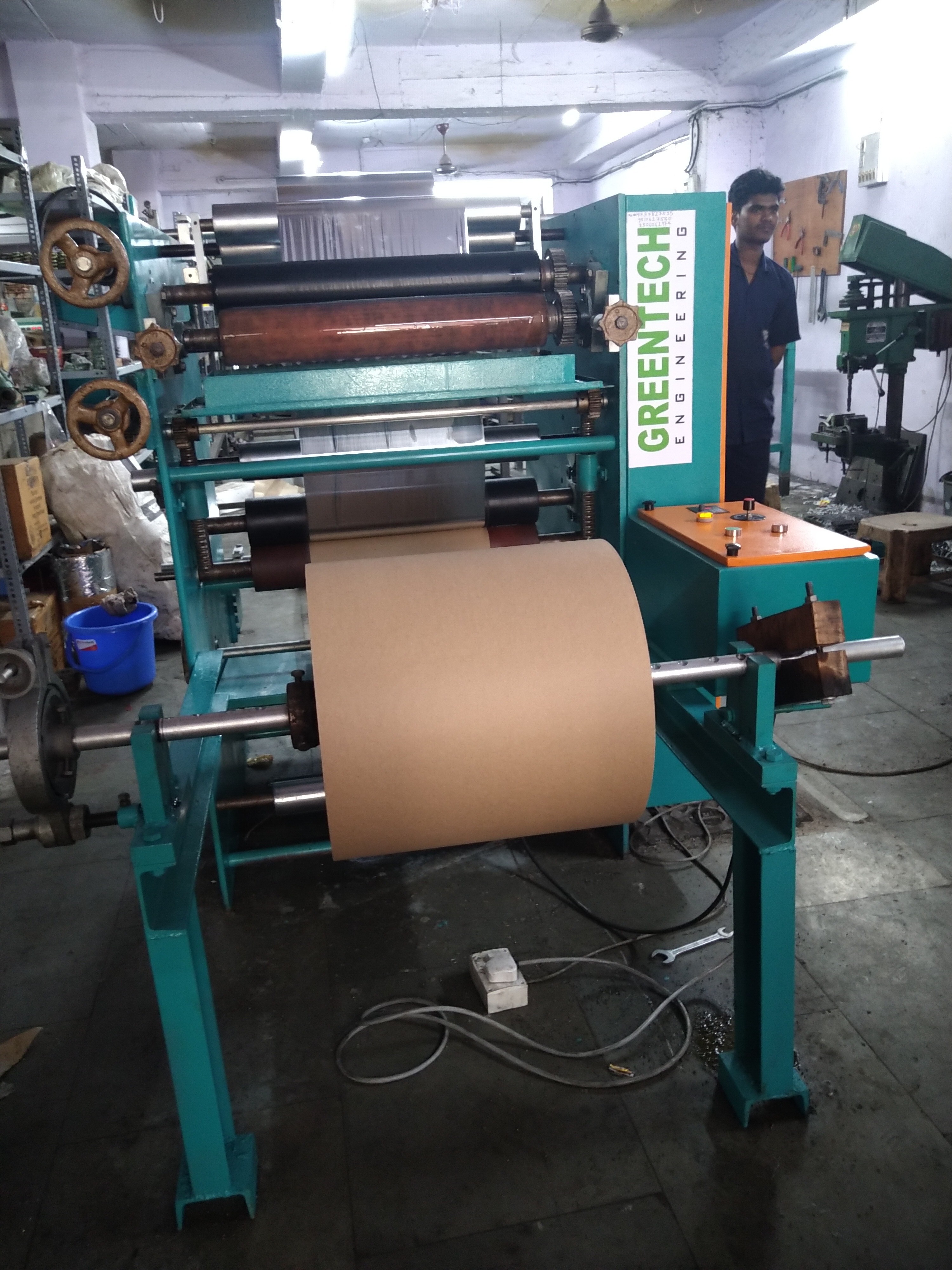 Automatic Roll To Roll Lamination Machine With Slitter - Color: Grey