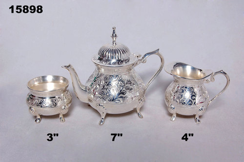 चाय का सेट {सिल्वर प्लेटेड}