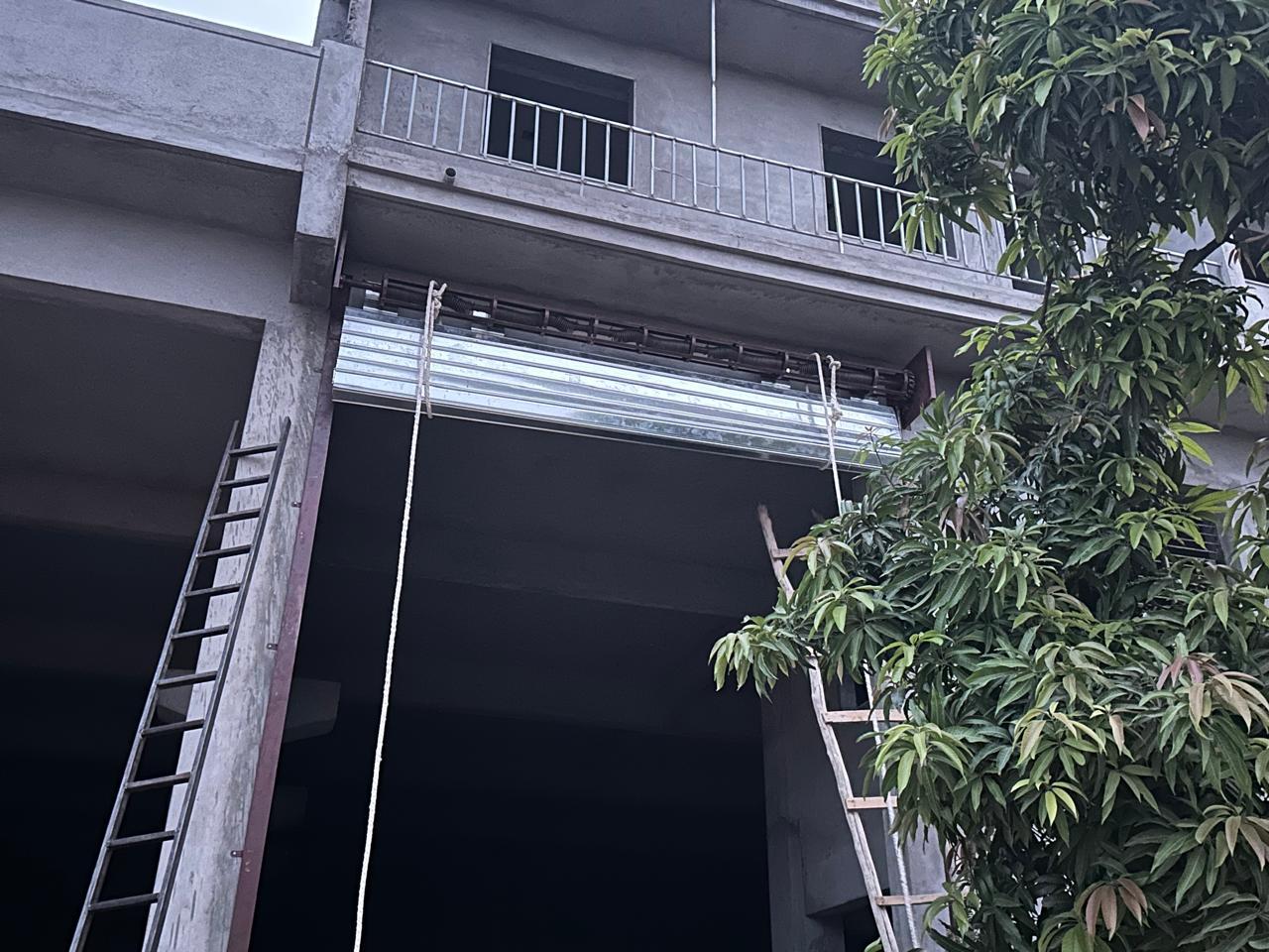 Rolling Shutter By Om Tech