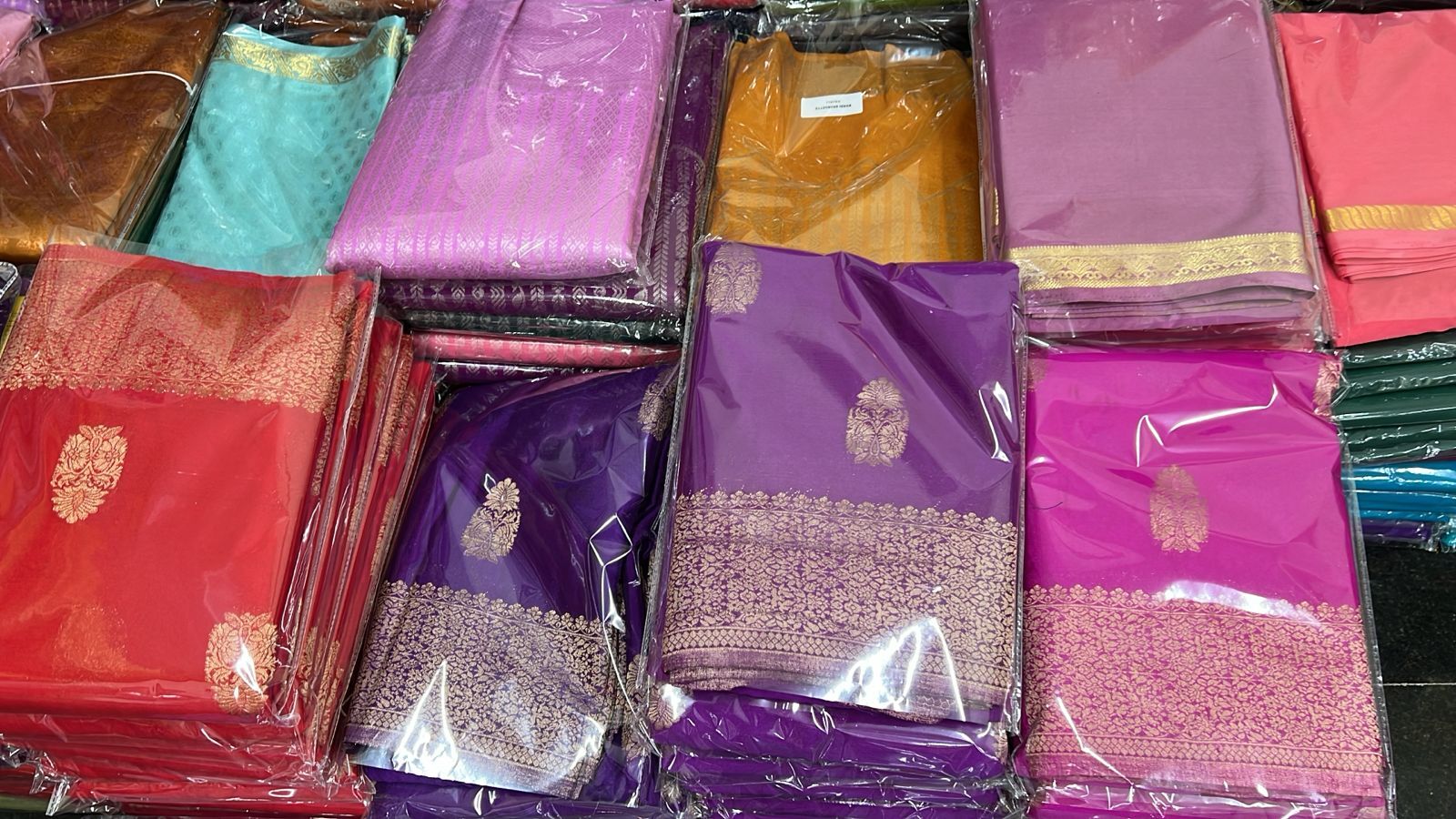 Rich Chinon Crush Geogrette Saree - Color: Different Available
