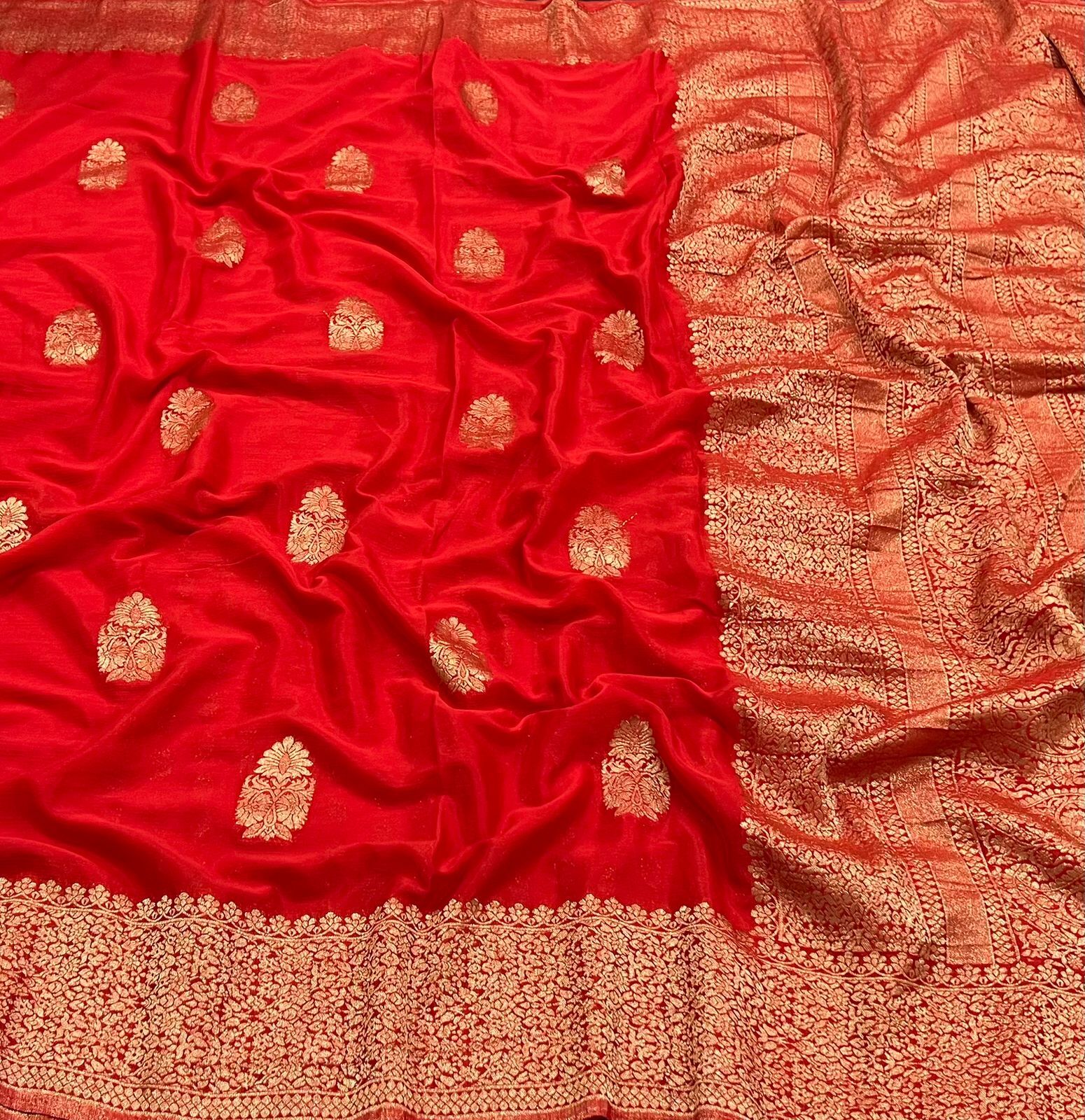 Rich Chinon Crush Geogrette Saree - Color: Different Available