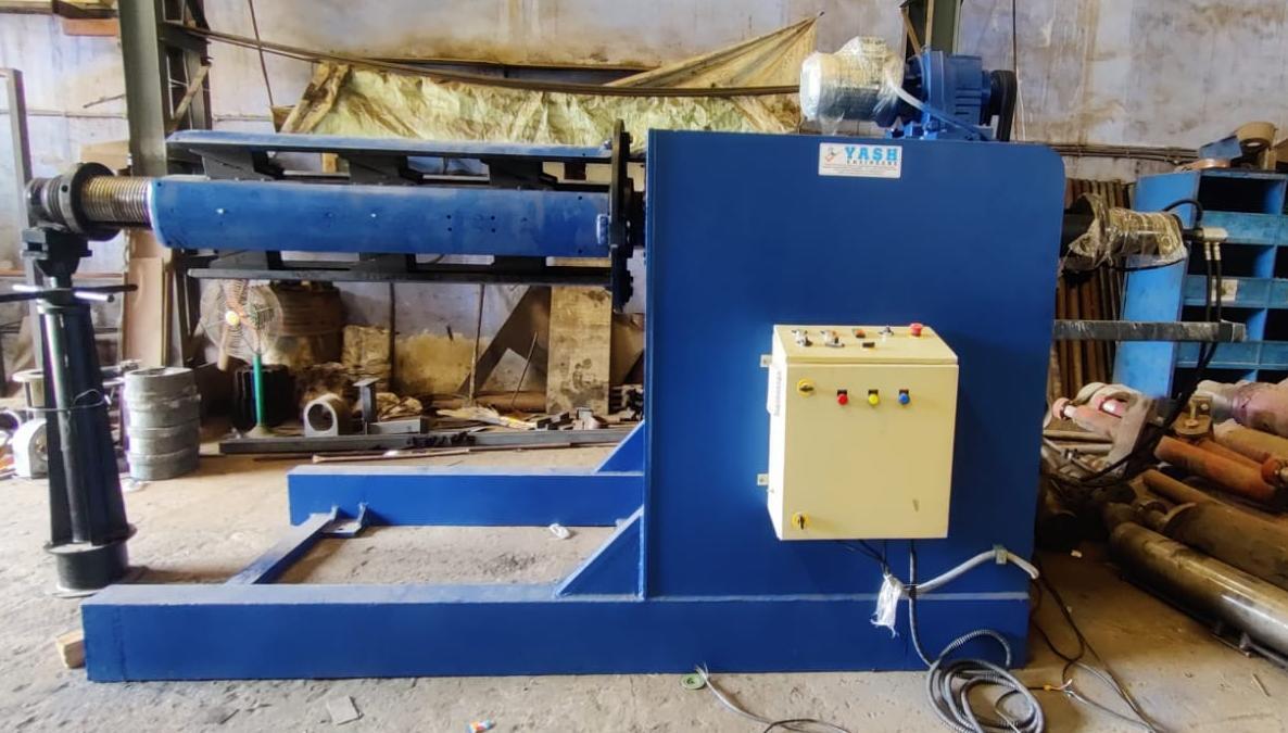 15 Tons Hydralic Decoilar - Automatic Grade: Automatic