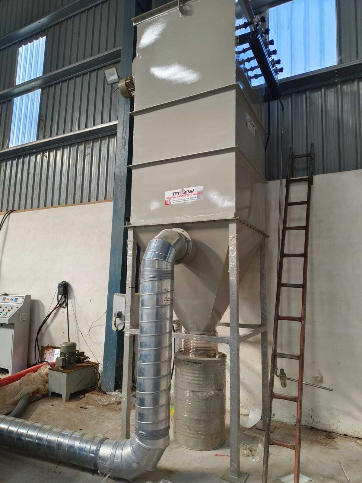 Dust Collector - Automatic Grade: Semi-automatic
