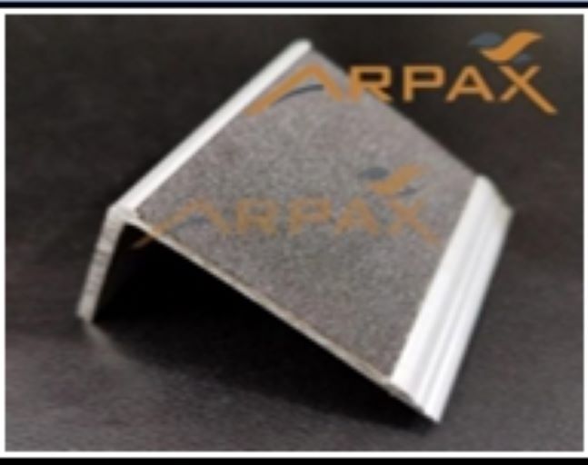 Stair Nosing - Durable Aluminum Material, 1 Inch Height - Slip-resistant Surface, Easy Installation