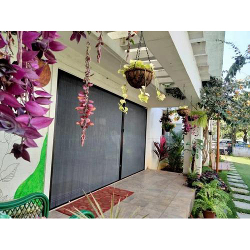 प्लीटेड स्लाइडिंग मेष डोर