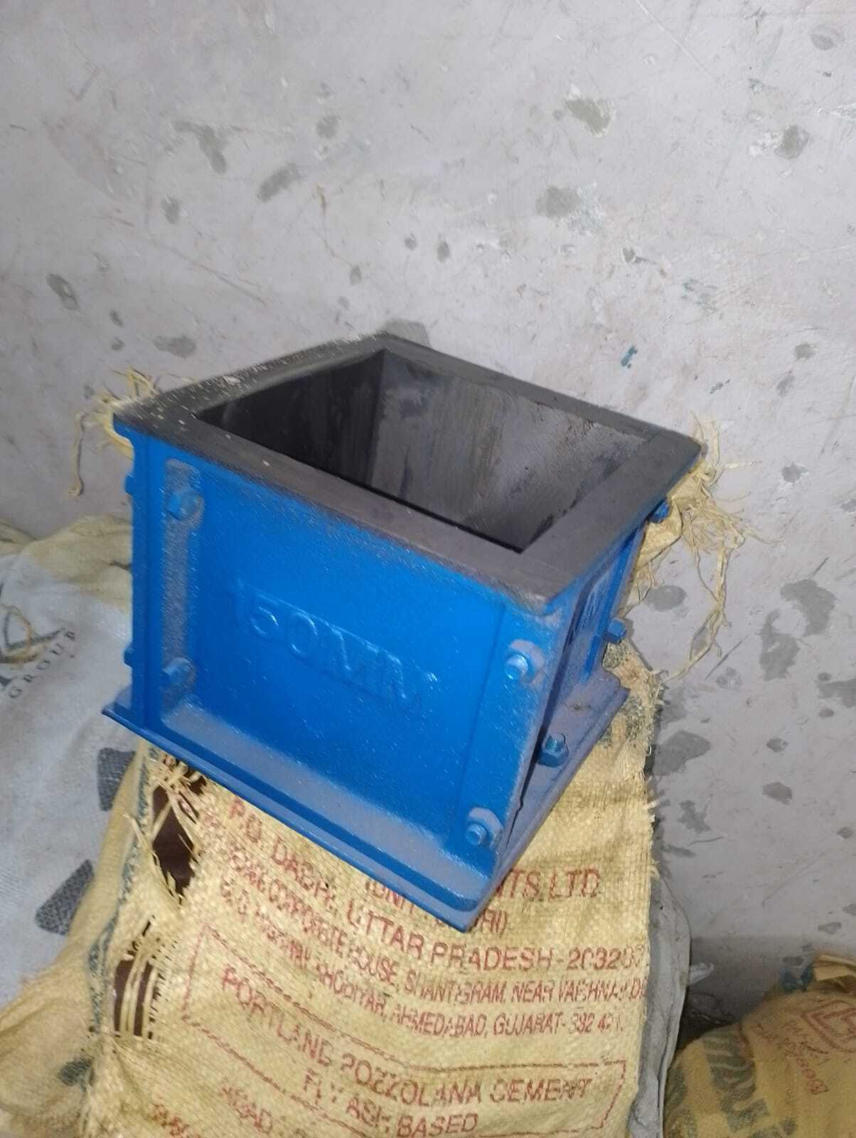 Slump Test Apparatus - Stainless Steel, 500 Mm Height, Blue Color | Rust Resistant, Lightweight, Weather Resistant