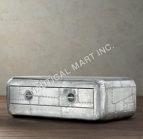 VINTAGE BLACK ALUMINUM TRUNK