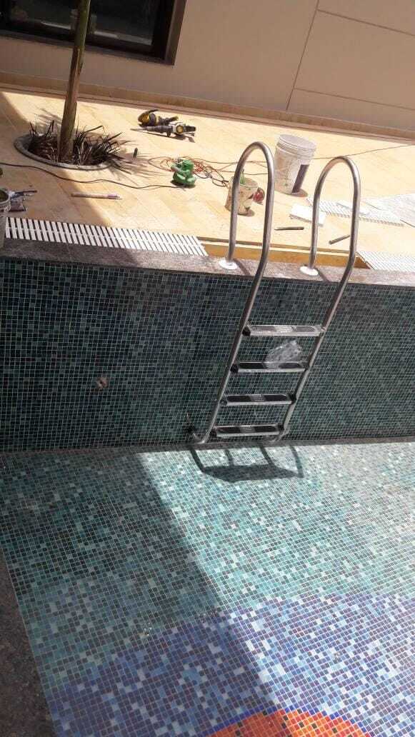 Swimming Pool Ladder - Stainless Steel Ss 304, Different Size, Silver Color | Durable, Corrosion-resistant, Industrial Use