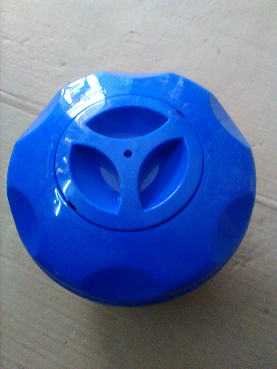 Chemical Dispenser - Solid Design For Industrial Plastic Applications | Round Shape, Dry Storage, Water Insoluble