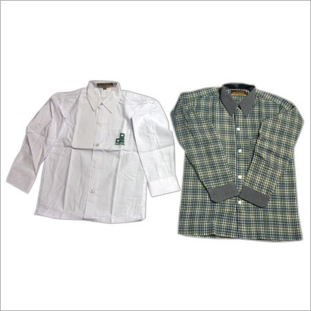 स्कूल यूनिफॉर्म्स