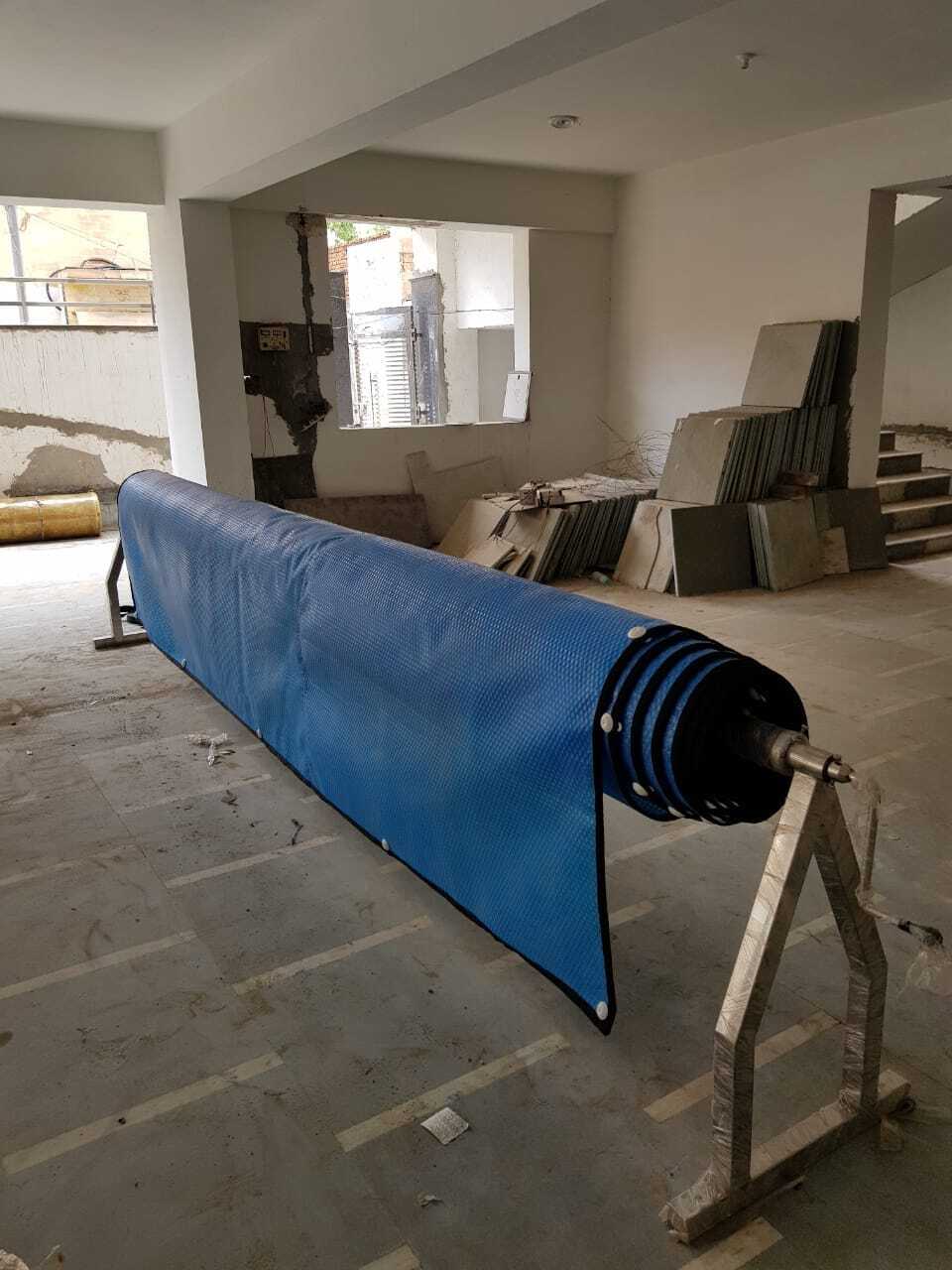 Swimming Pool Cover Roller - Color: Silver