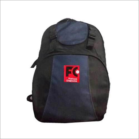 कॉलेज बैग