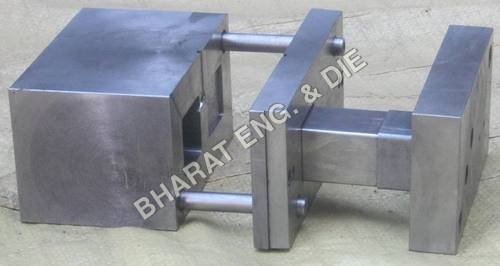 भारी इंजेक्शन मोल्डिंग डाई