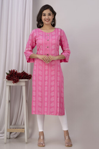 स्ट्रेट पिंक रेयान कुर्ती