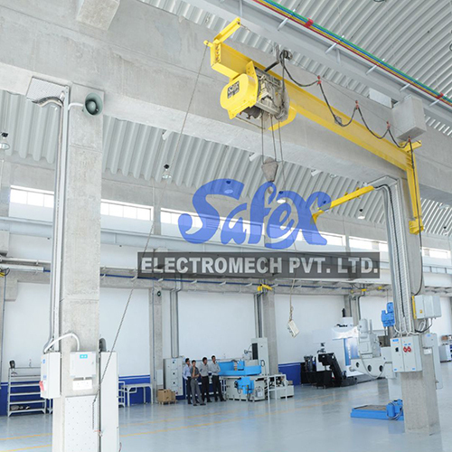 दीवार पर Mounted JIB क्रेन