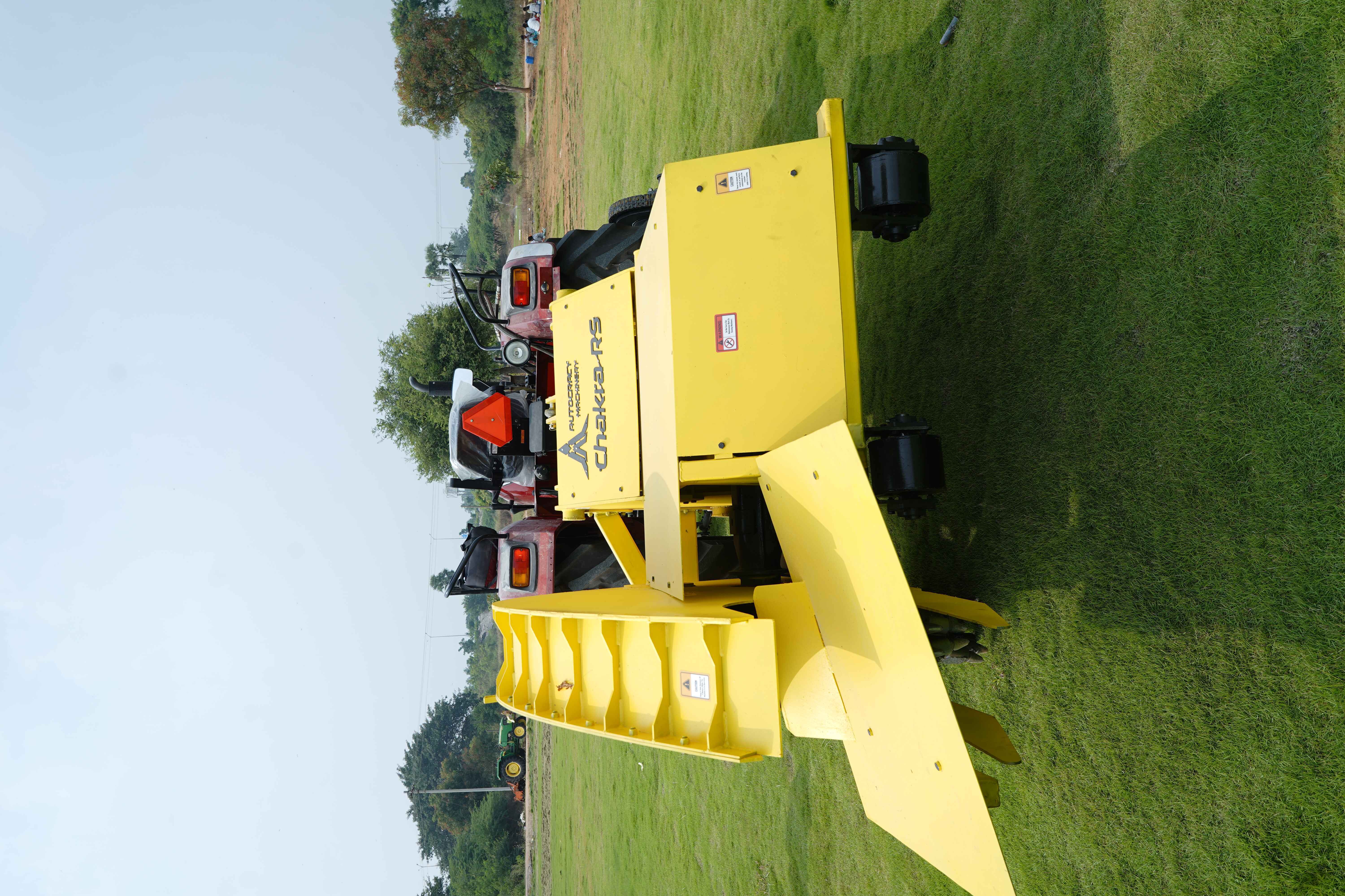Road Cutting/concrete Cutting Machine - Chakra Rs100