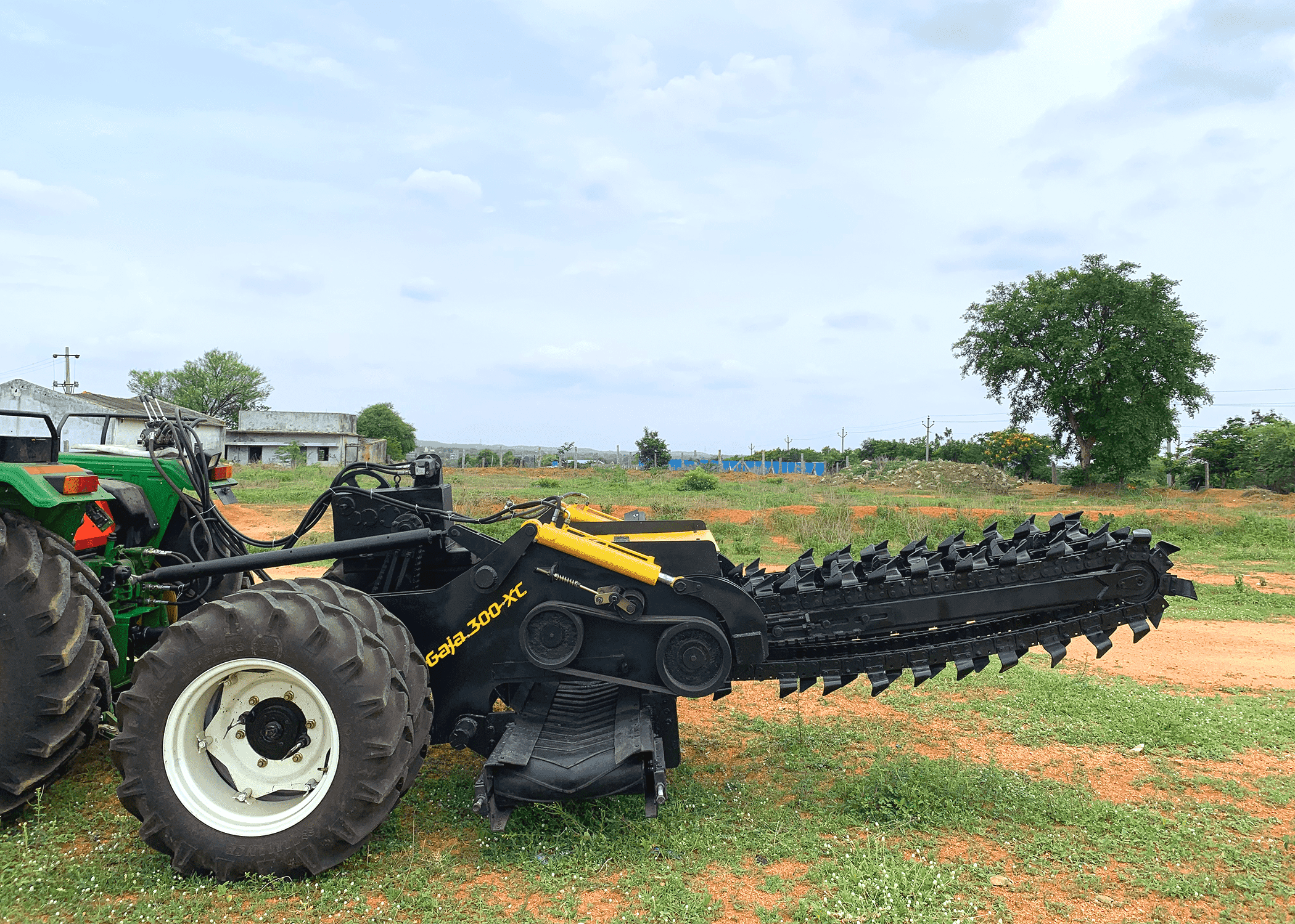 Triple Chain Trencher - 5.2x2.8x1.7m 3300kg | High-capacity Up To 950mm Width 1500mm Depth Advanced Conveyor System