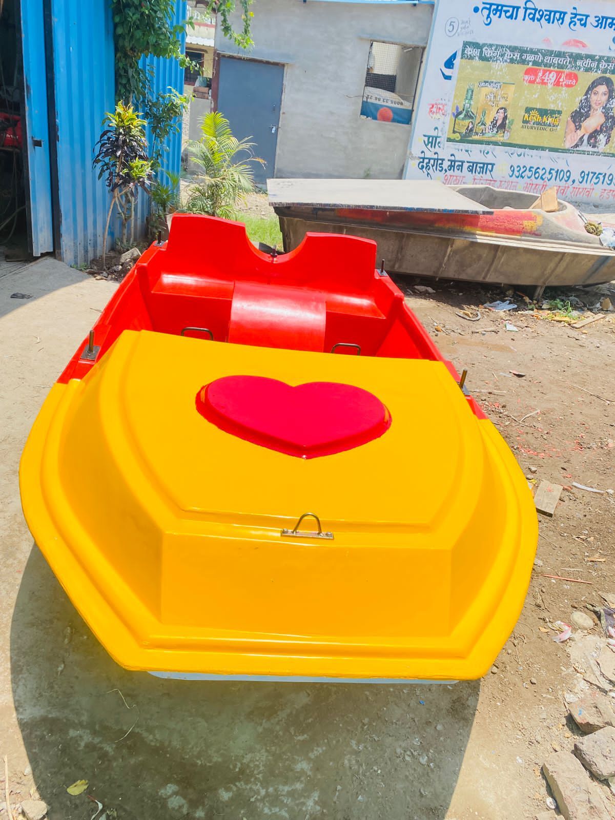 Paddle Boat - Fiberglass Hull | Durable 2-seater Design For Leisure Enjoyment