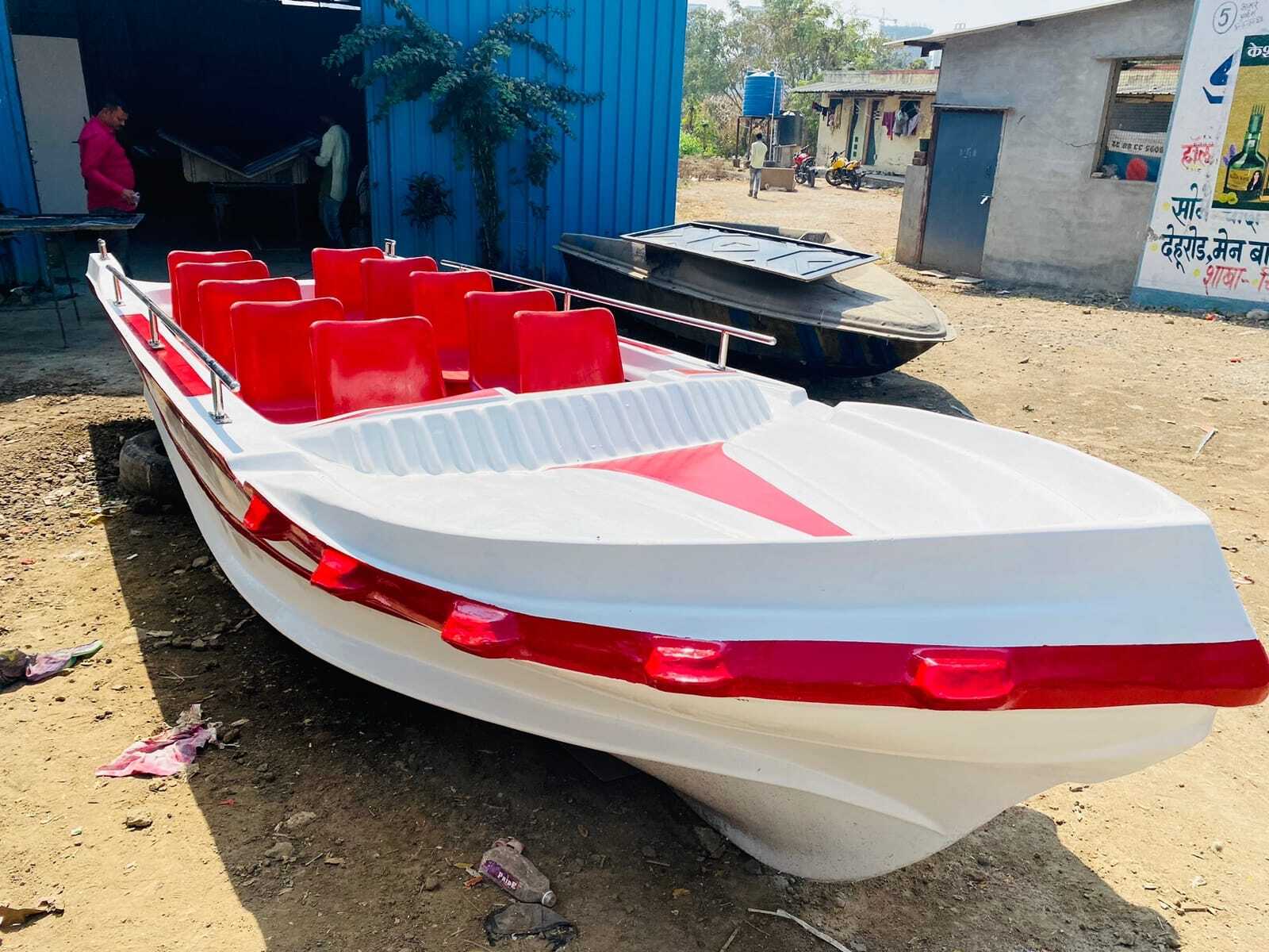 Passanger Boat 10 Seater - Engine Type: Outboard