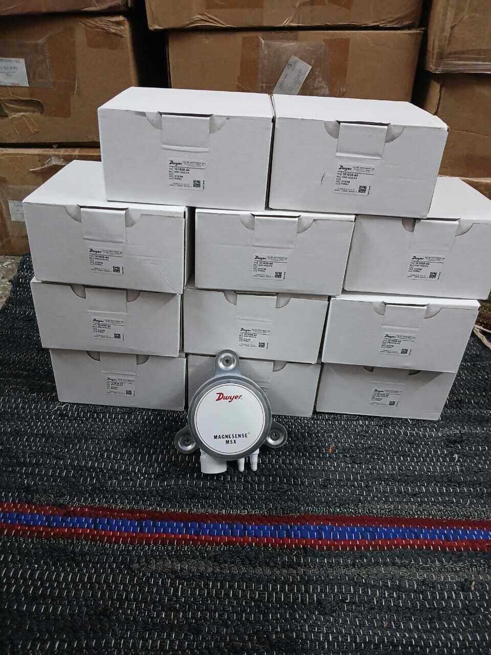 Dwyer Msx-w21-in Differential Pressure Transmitter