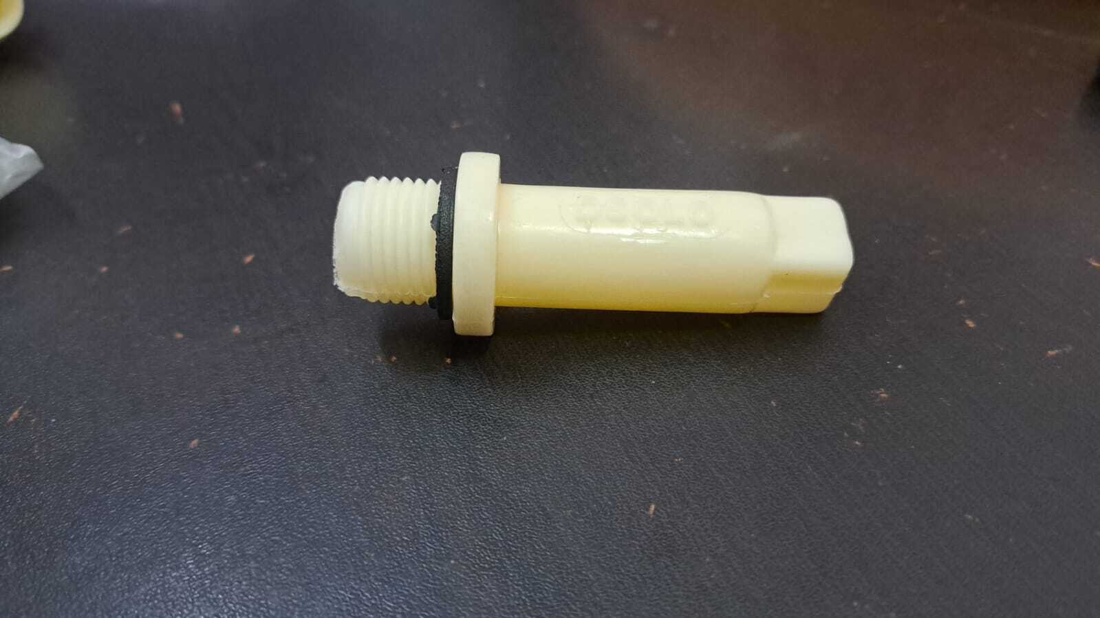 Pvc Plug - Color: White