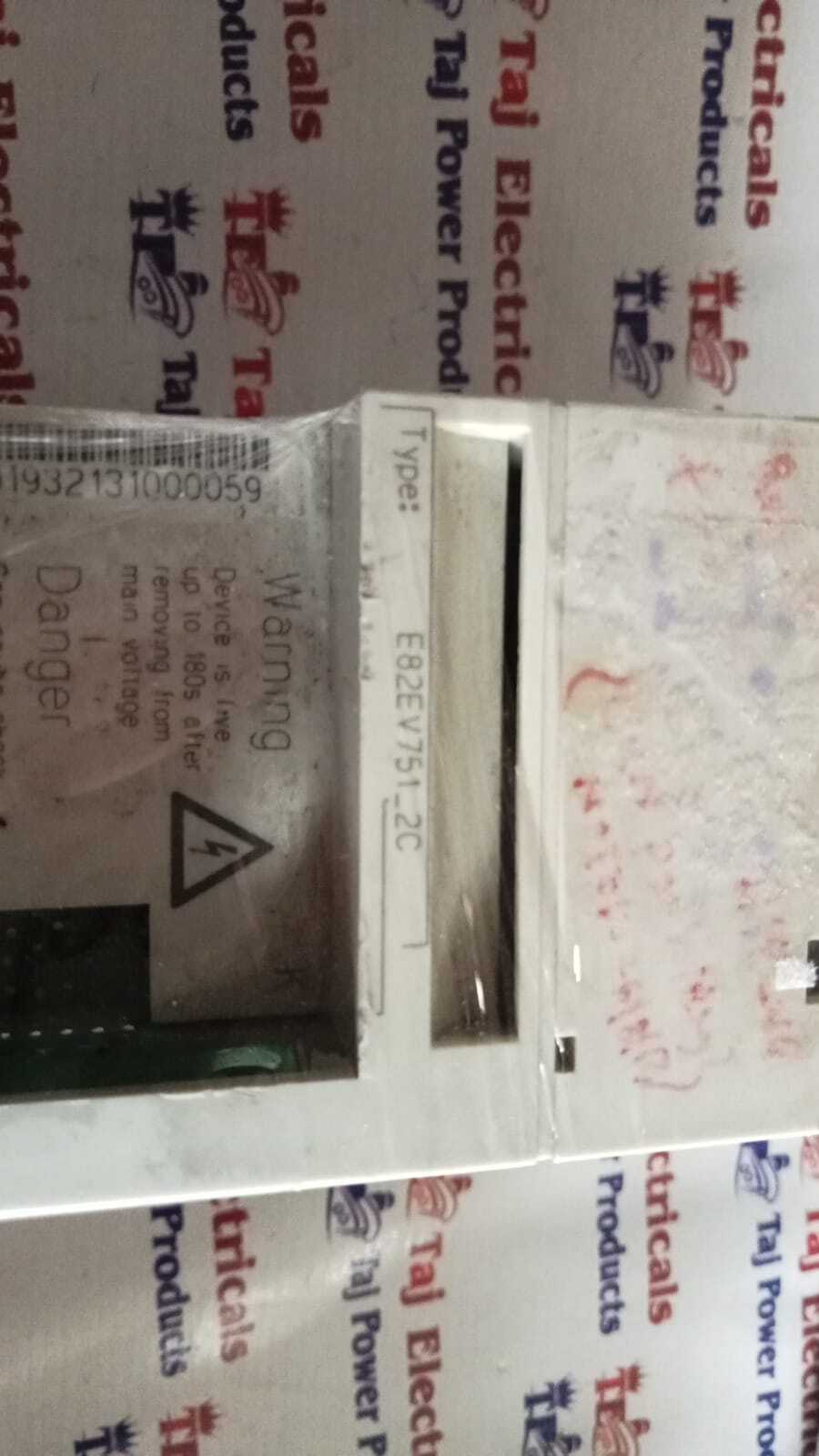 Lenze E82ev751-2c Inverter Drive