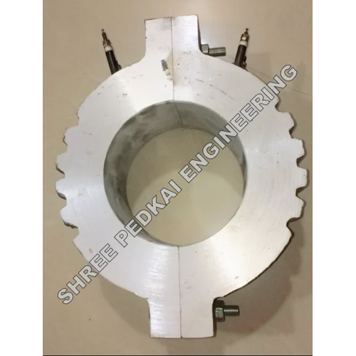 Cast In Heaters - Aluminum Material, Single Or Three Phase, 230v-440v, Silver Color | Non Corrosive Cast-in Brass Coil Heater, Custom Thickness
