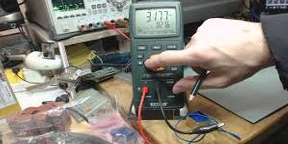 Extech Lcr200 - Accuracy: 0.5%