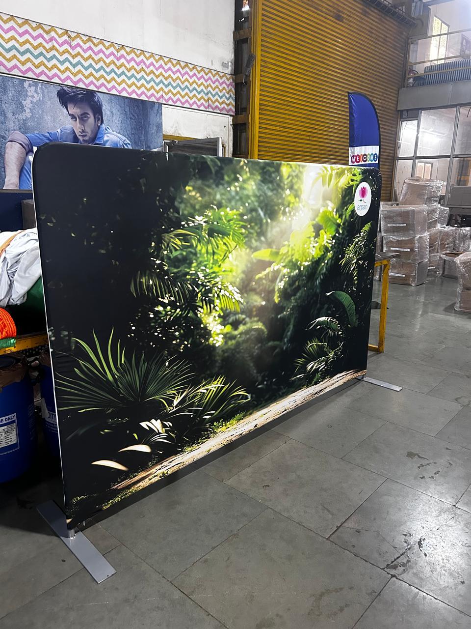 Portable Backdrop Stand - Color: Black