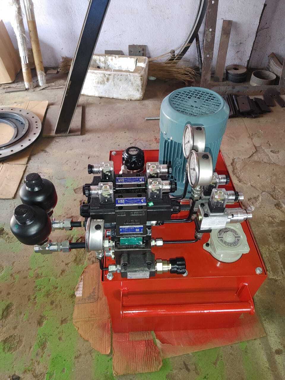 Hydraulic Power Pack - Steel, Compact Design, Blue, Power Output: 0.5-100 Hp, Operating Pressure: 500-10,000 Psi, Versatile Integration, Easy Maintenance