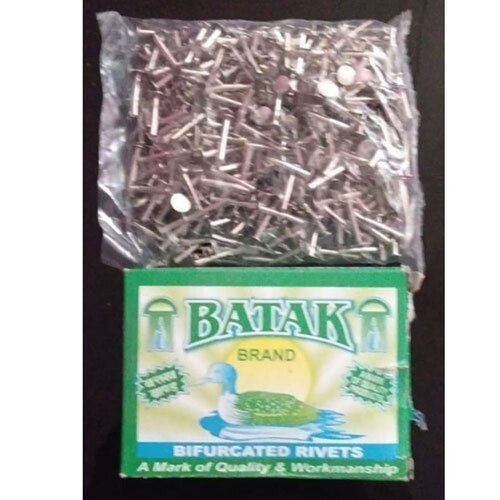 बिफरकेटेड रिवेट्स बटन