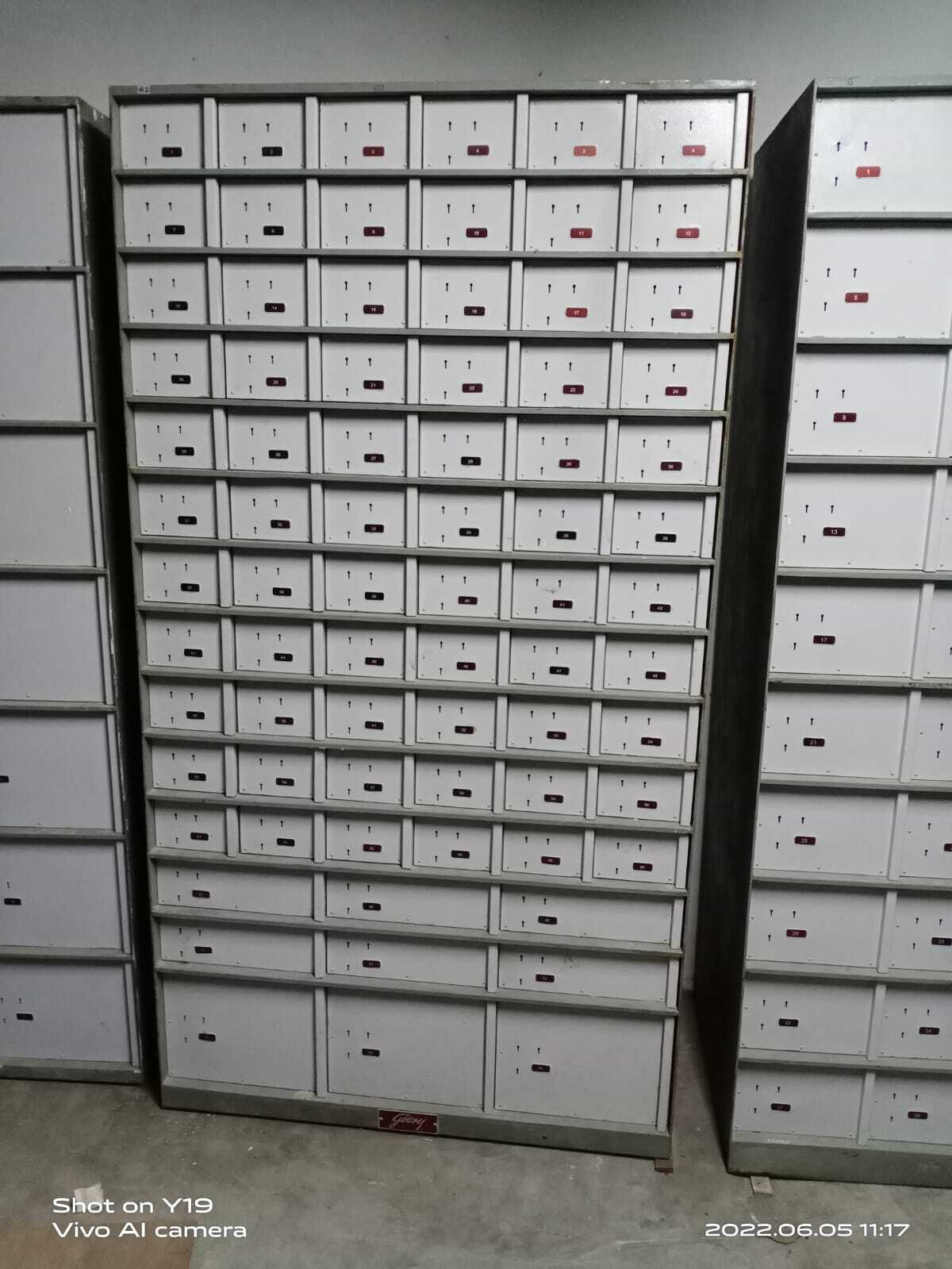 Gladiator Safe Deposit Locker For Banks - Alter Distance: Na