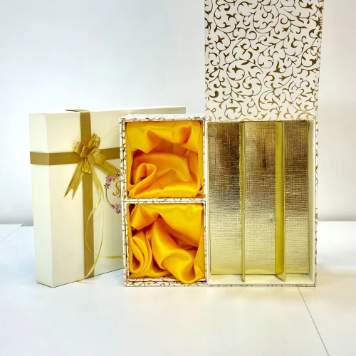 Wedding Gift Packaging Box - Laminated Material, Different Sizes Available , Glossy Lamination Finish With Embossing And Uv Offset Printing