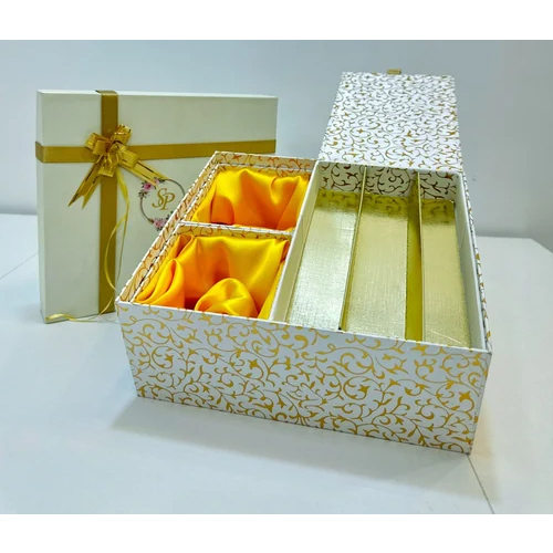 Wedding Gift Packaging Box - Laminated Material, Different Sizes Available , Glossy Lamination Finish With Embossing And Uv Offset Printing