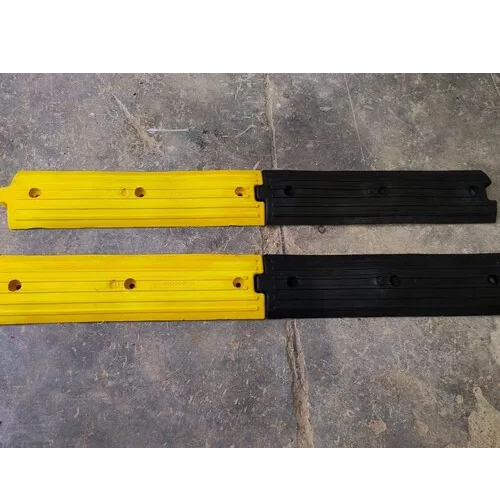 Highway Rumbling Strip - Rubber, 500 X 125 X 25 Mm | Yellow & Black Color, Manual Function For Improved Road Safety