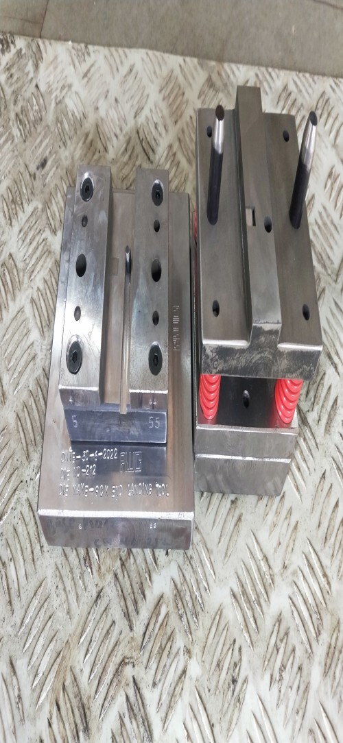 Progressive Press Tool - Color: Gray
