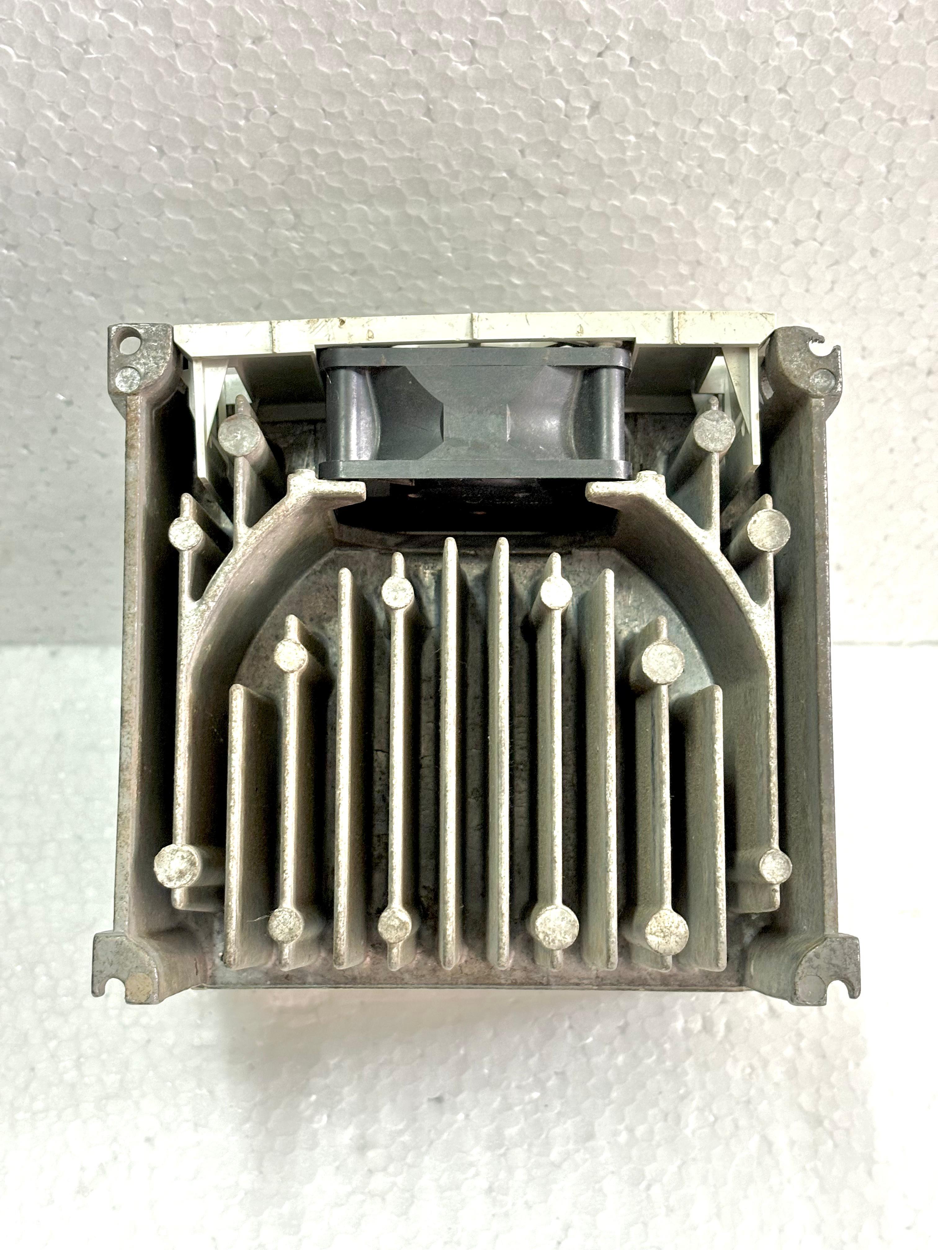 Cx2000 Ltvf-c10011baa - 2.2kw, 200-240v 1-phase, 3-phase Output 0.01-400 Kw | Color: White & Grey, Weight: 2kg, Frequency: 50/60hz