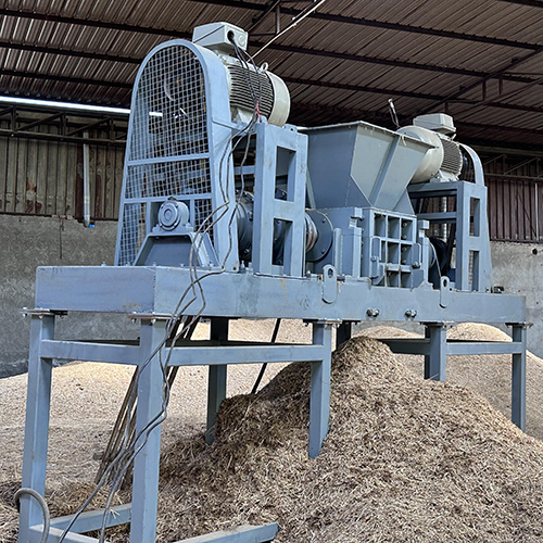 3 Tph Biomass Shredder Machine - Automatic Grade: Automatic