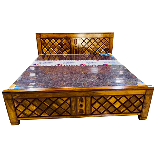 Queen Size Wooden Bed - Finish: Polished